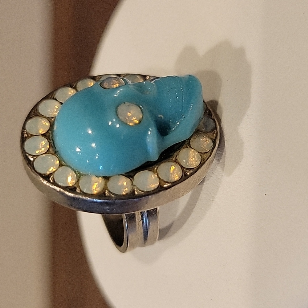 Tarina Tarantino ring